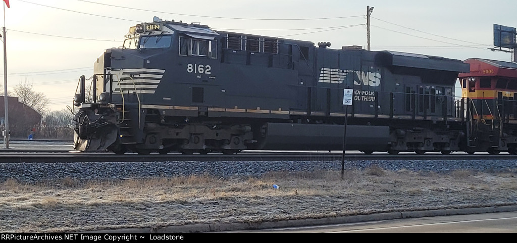 NS 8162